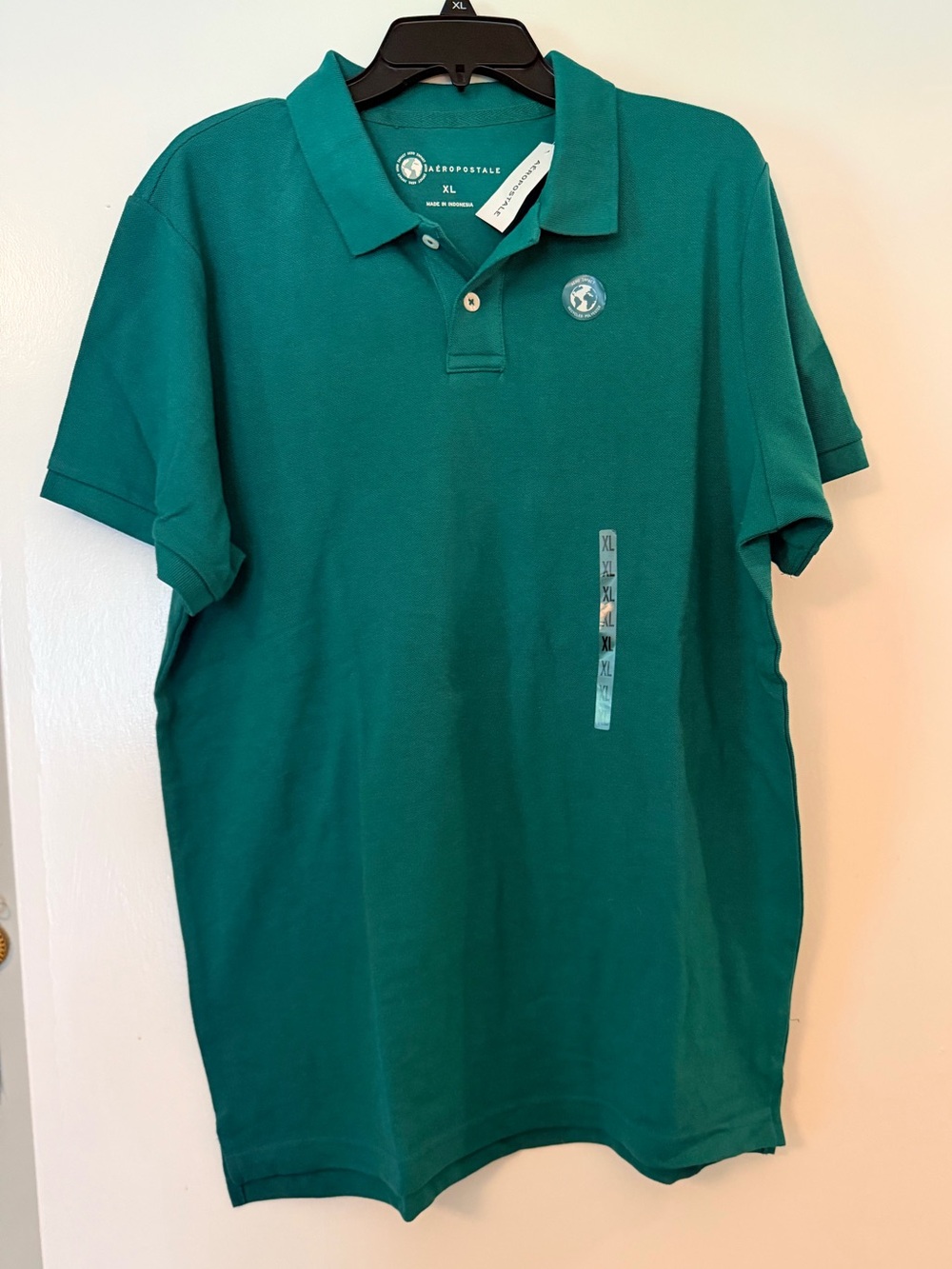 NWT. Hunter green, eco friendly, short sleeve Aeropostale polo shirt, men’s XL